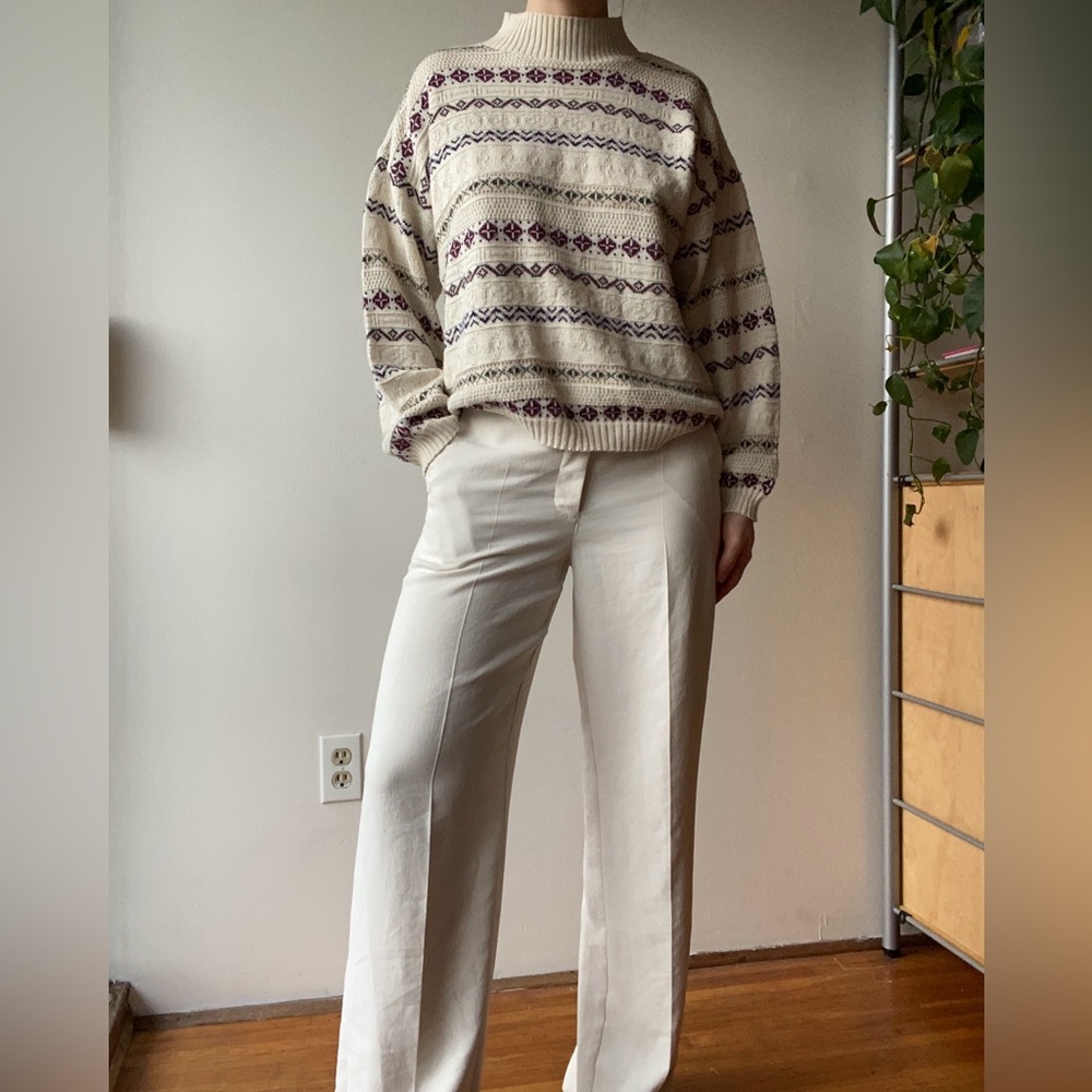 Vintage knit sweater mockneck cream pattern made in Canada size M